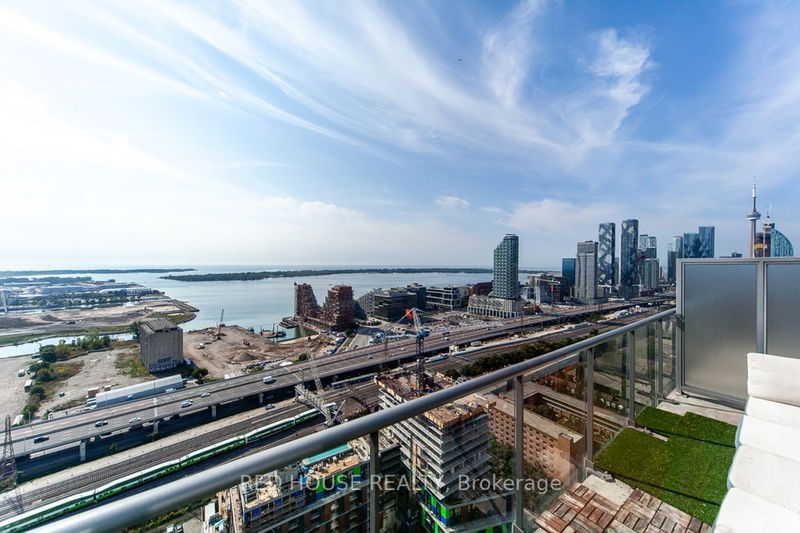  PH3204 - 33 Mill St  Toronto, M5A 3R3 | Image 20