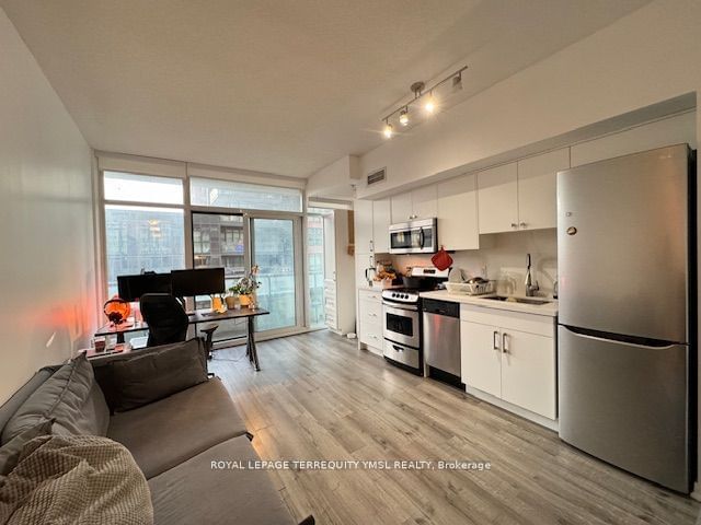  612E - 36 Lisgar St  Toronto, M6J 0C7 | Image 4