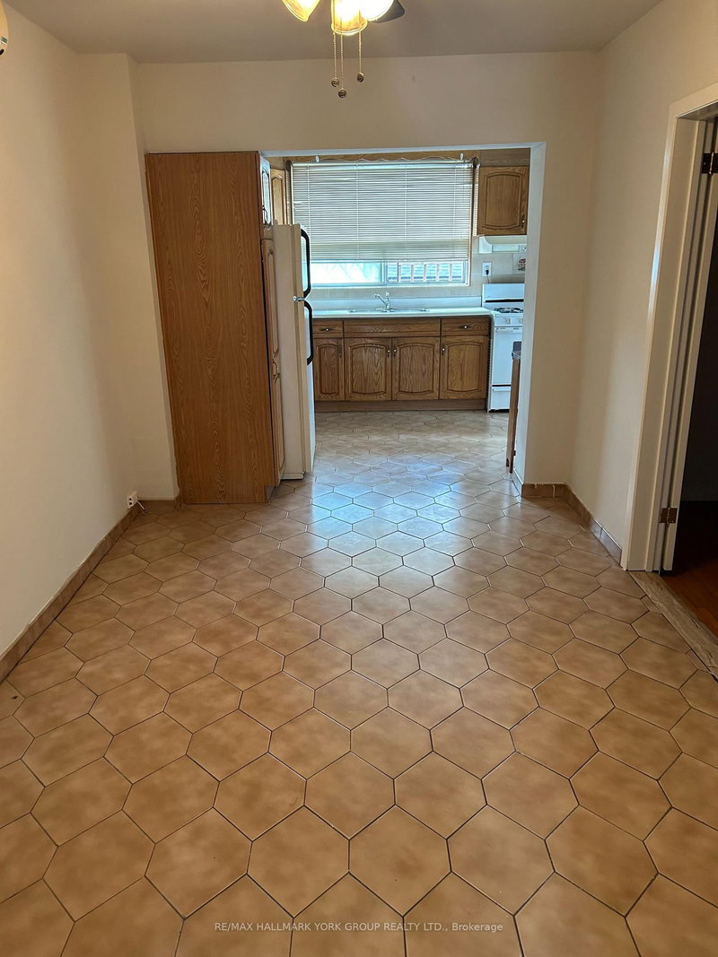 Main Fl - 472 Winona Dr, Toronto, M6C 3T7 | Image 2