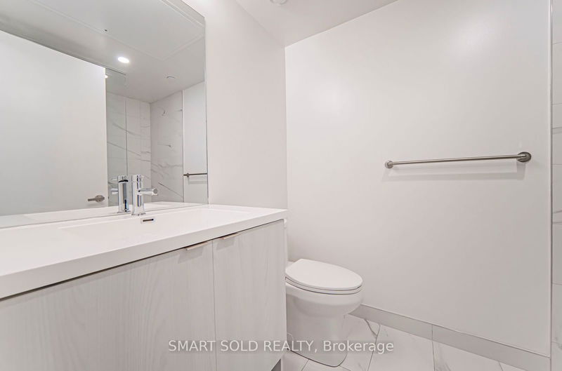  4512 - 138 Downes St  Toronto, M5E 0E4 | Image 17