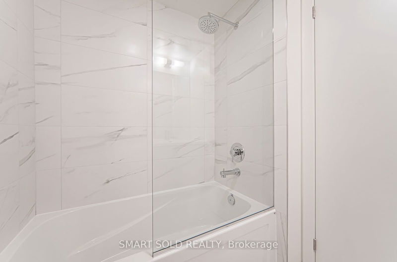  4512 - 138 Downes St  Toronto, M5E 0E4 | Image 18