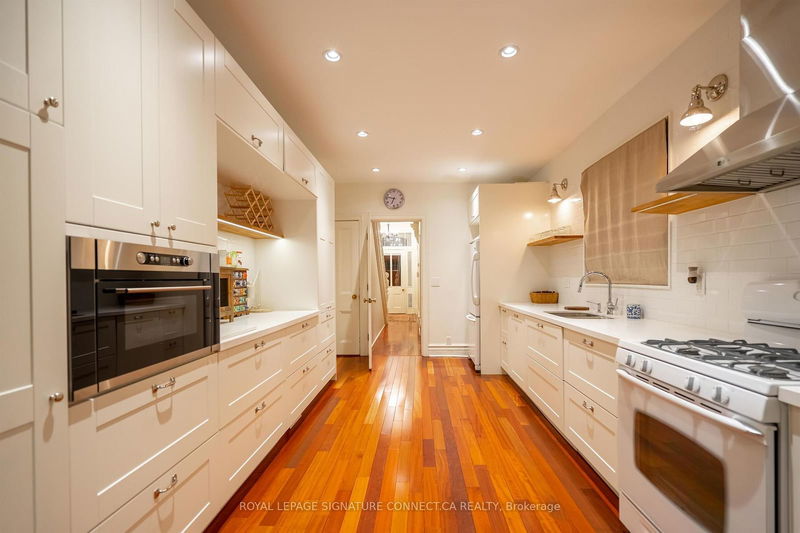 home for lease on 198 Bellwoods Avenue