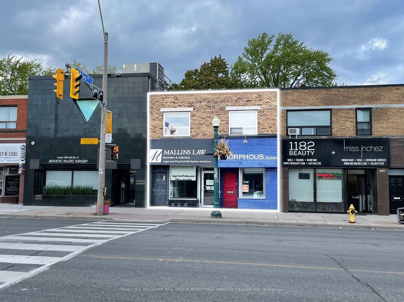 Building in 1184 Eglinton Avenue