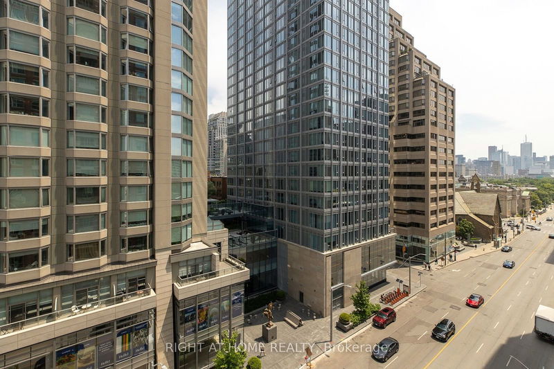  804 - 38 Avenue Rd  Toronto, M5R 2G2 | Image 14