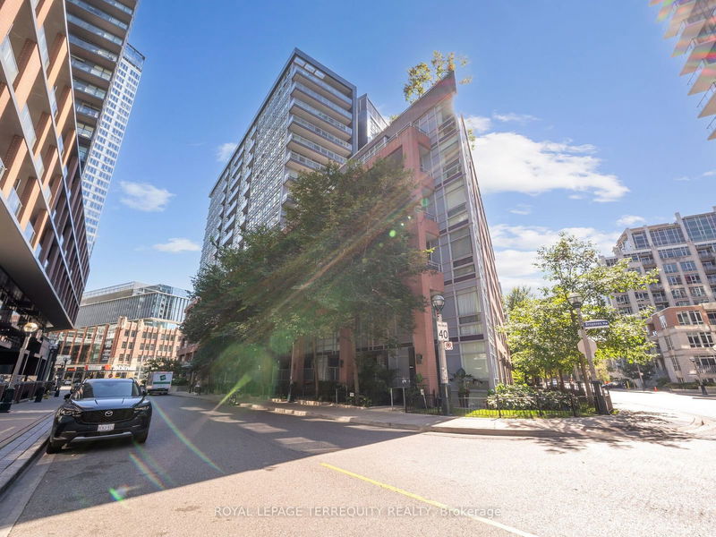  1308 - 15 Bruyeres Mews  Toronto, M5V 0A7 | Image 33