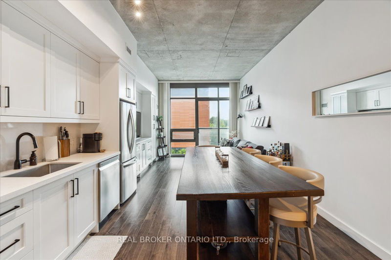  450 - 33 Mill St  Toronto, M5A 3R3 | Image 6