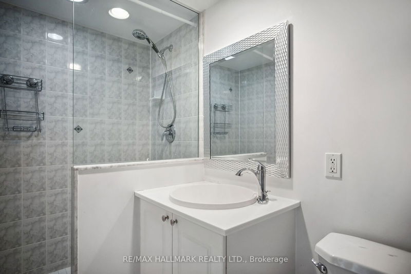  919 - 410 Queens Quay W Toronto, M5V 3T1 | Image 22