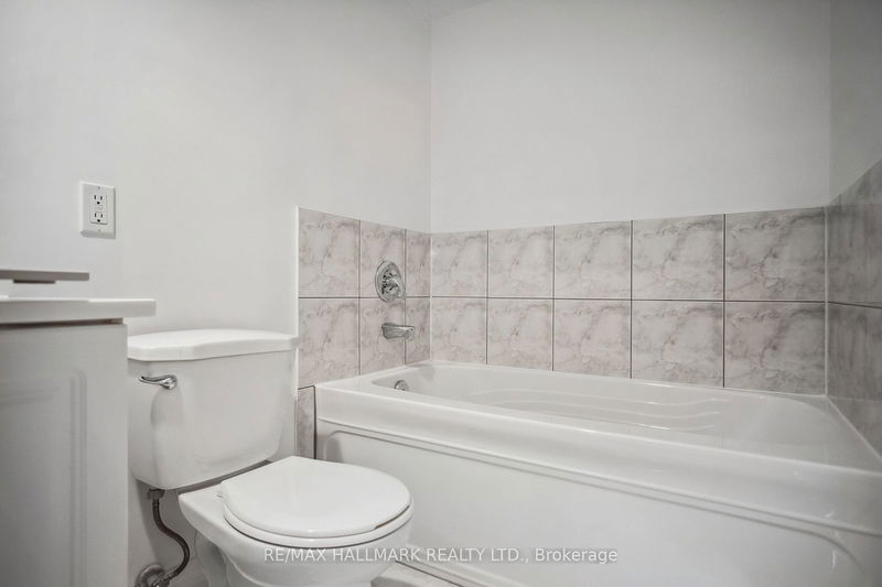  919 - 410 Queens Quay W Toronto, M5V 3T1 | Image 24