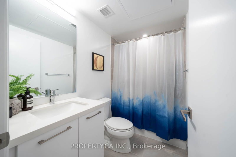  303 - 33 Frederick Todd Way  Toronto, M4G 0C9 | Image 17