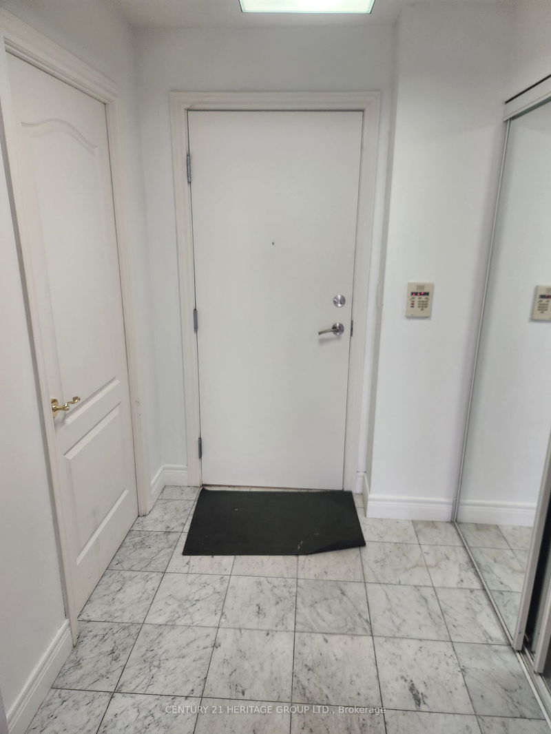 home for lease on 1902-5418 Yonge Street