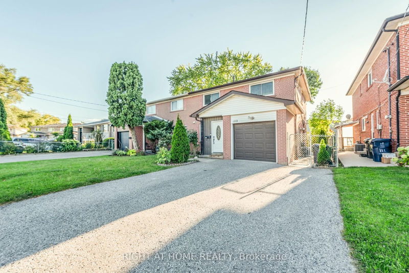 109 Fontainbleau Dr  Toronto, M2M 1P1 | Image 1