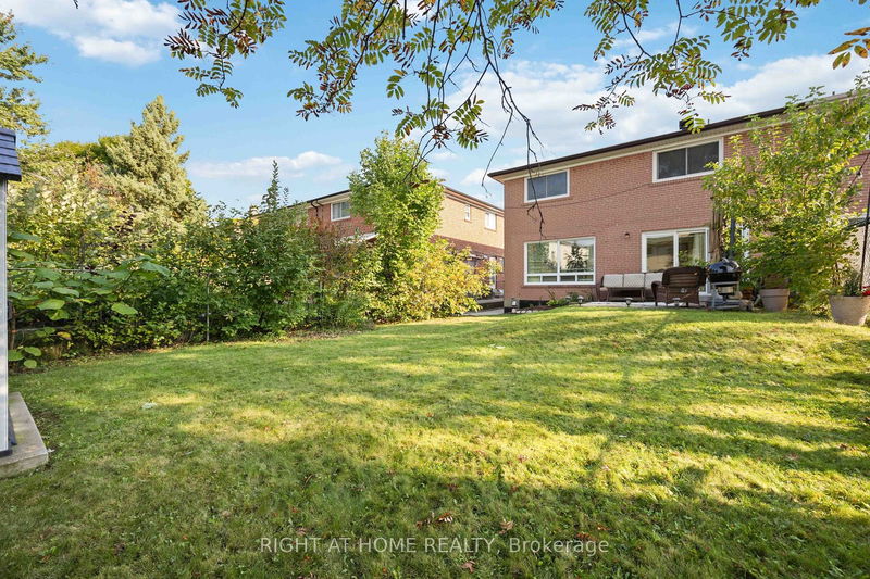 109 Fontainbleau Dr  Toronto, M2M 1P1 | Image 12