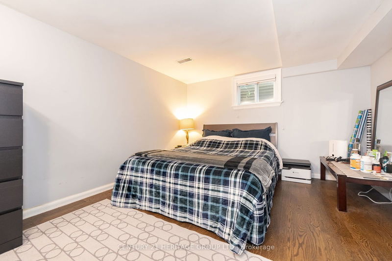 56 Nymark Ave  Toronto, M2J 2G9 | Image 22