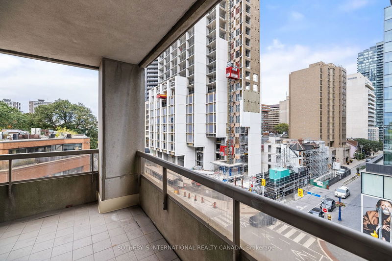  505 - 68 Yorkville Ave  Toronto, M5R 3V7 | Image 33