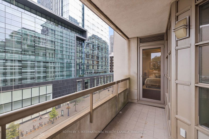  505 - 68 Yorkville Ave  Toronto, M5R 3V7 | Image 34