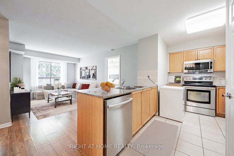  607 - 5940 Yonge St. St  Toronto, M2M 4M6 | Image 17