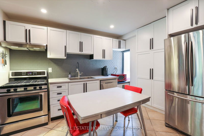 538 Roxton Rd  Toronto, M6G 3R4 | Image 5