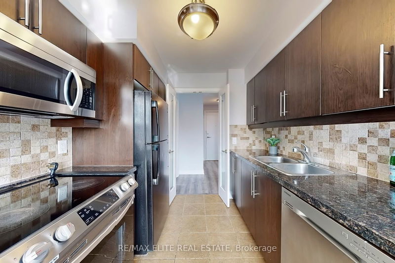  427 - 25 Greenview Ave  Toronto, M2M 0A5 | Image 15