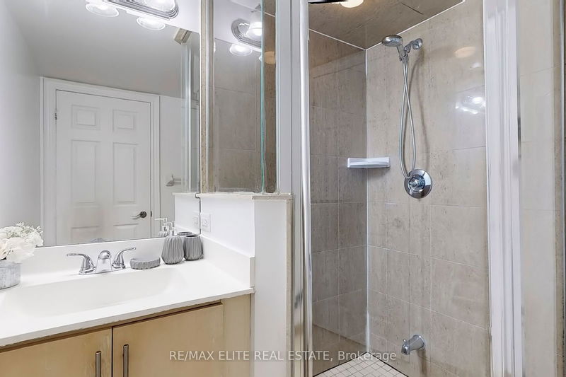  427 - 25 Greenview Ave  Toronto, M2M 0A5 | Image 22