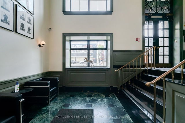 406 - 781 King Street