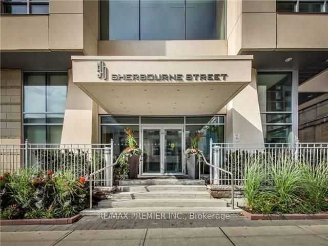 500 Sherbourne St #220, Toronto, Ontario (MLS C9379802)