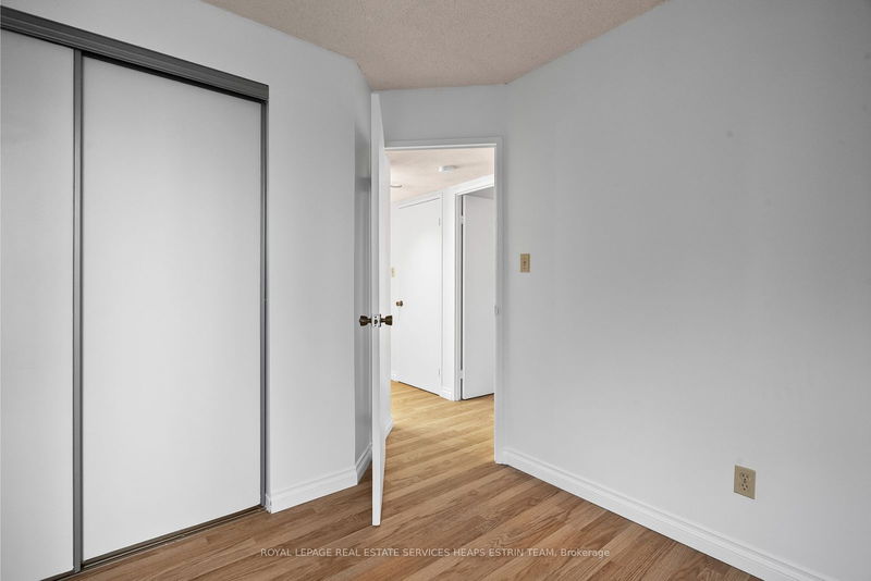  807 - 633 Bay St  Toronto, M5G 2G4 | Image 24