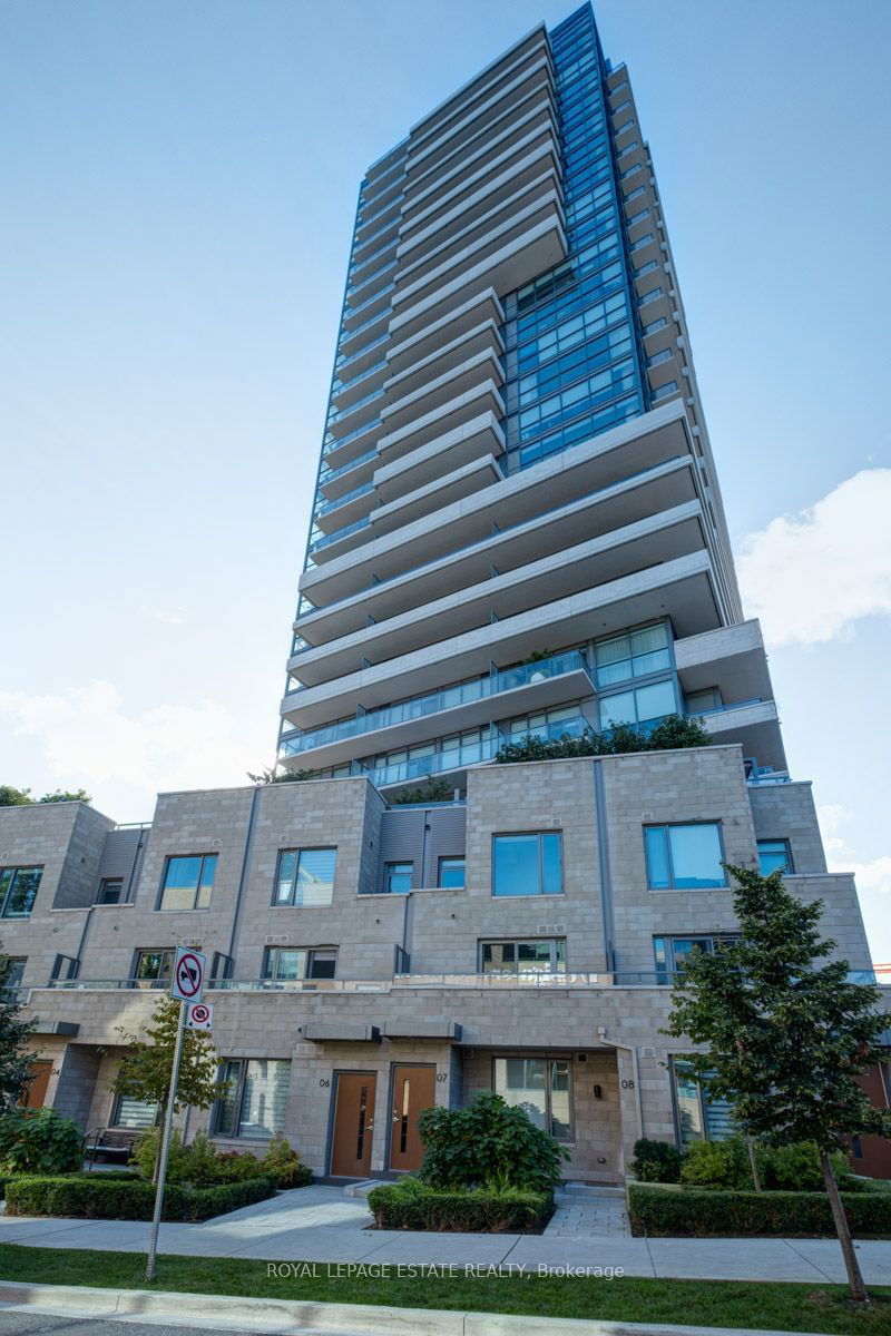  Th7 - 175 Pears Ave  Toronto, M5R 0C1 | Image 2