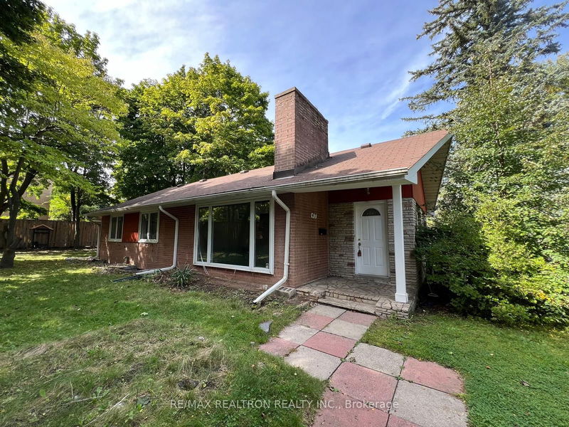 home for lease on 47 Tremont Crescent