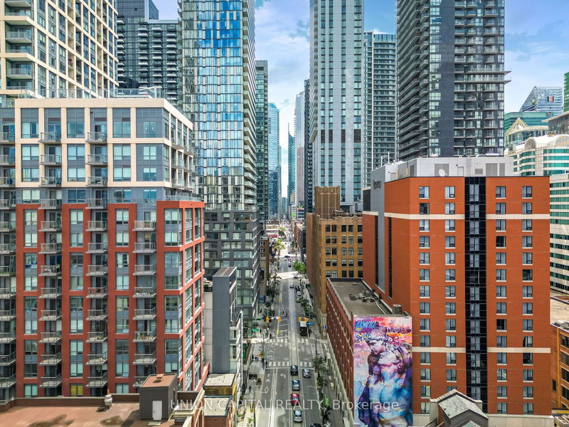  301 - 108 Peter St  Toronto, M5V 0W2 | Image 34