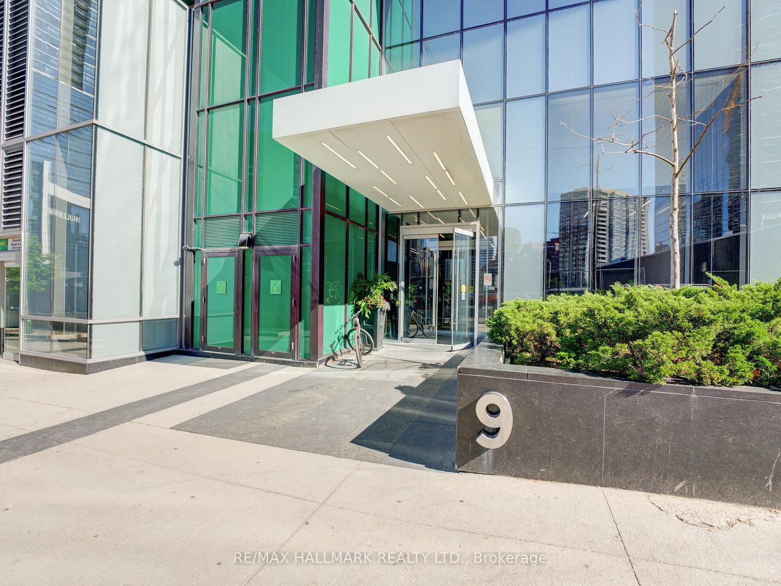 Listing Image 3
