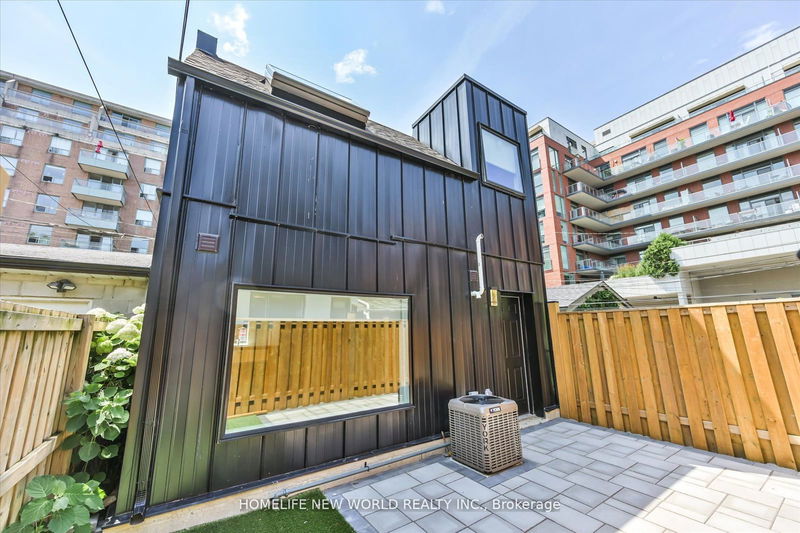 home for lease on Laneway-94 Dovercourt Road