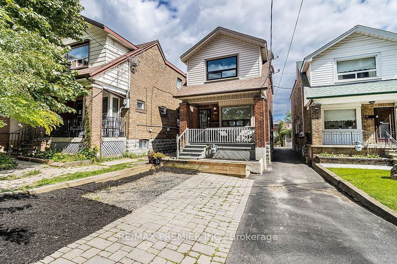 633 Lauder Ave  Toronto, M6E 3J8 | Image 1