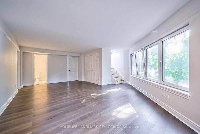 30 Bennington Heights Dr  Toronto, M4G 1A6 | Image 20