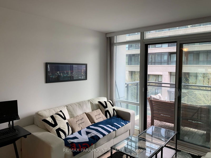 home for lease on 212-25 Telegram Mews