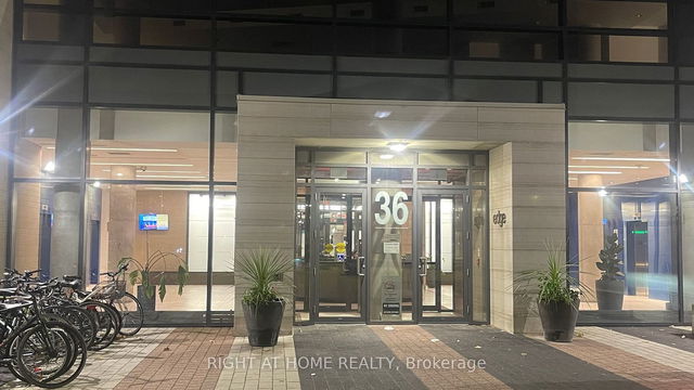 PH03w - 36 Lisgar Street