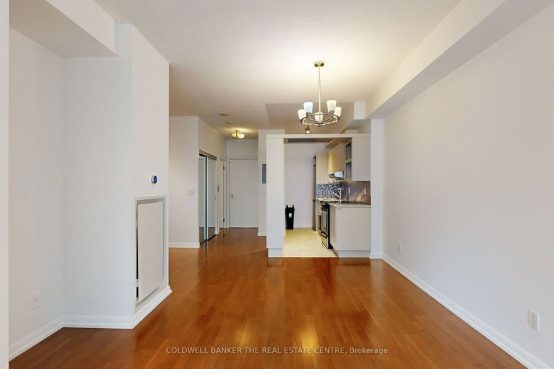  1118 - 111 Elizabeth St W Toronto, M5G 1P7 | Image 13