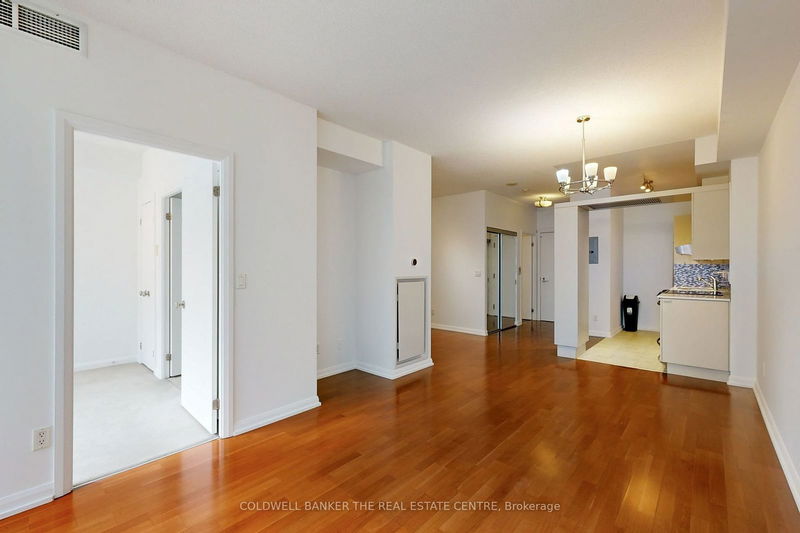  1118 - 111 Elizabeth St W Toronto, M5G 1P7 | Image 14