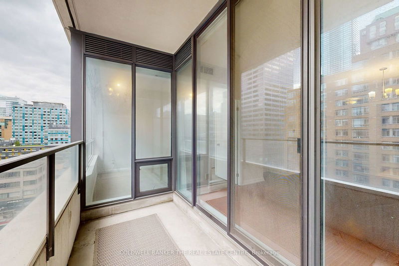  1118 - 111 Elizabeth St W Toronto, M5G 1P7 | Image 28