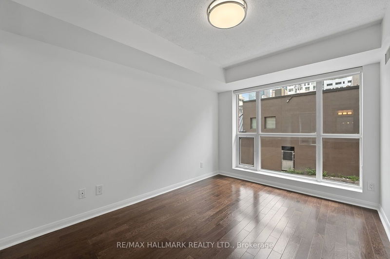  217 - 18 Beverley St  Toronto, M5T 3L2 | Image 14