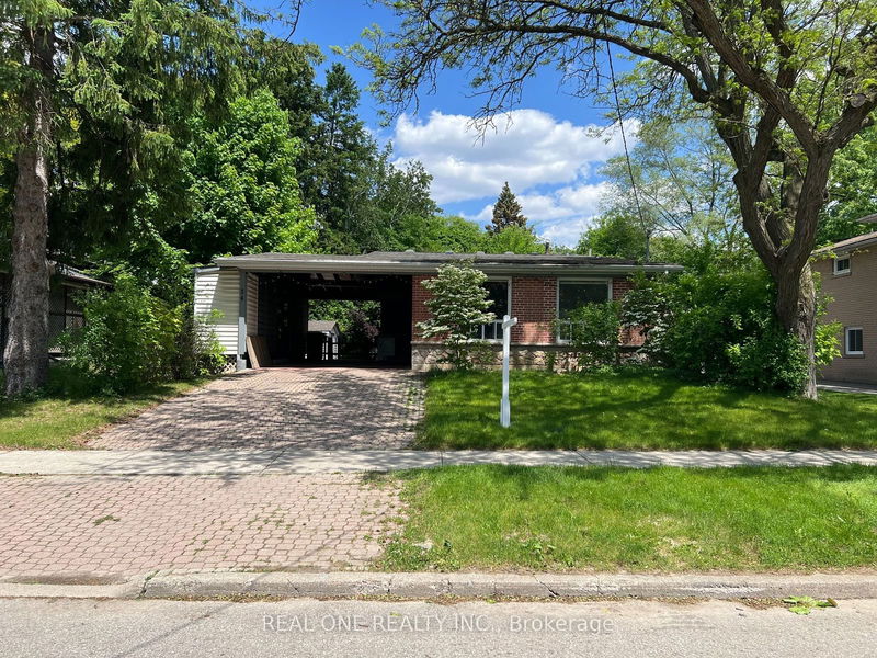 34 Shippigan Cres  Toronto, M2J 2G2 | Image 2