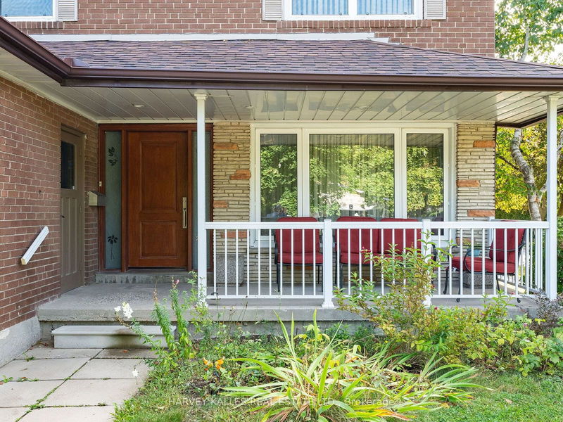 1 Baroness Cres  Toronto, M2J 3K4 | Image 2