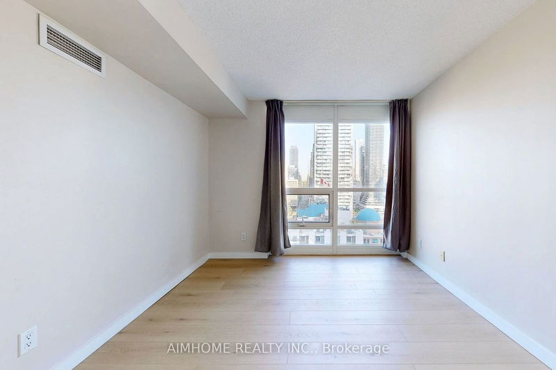  2712 - 763 Bay St  Toronto, M5G 2R3 | Image 9