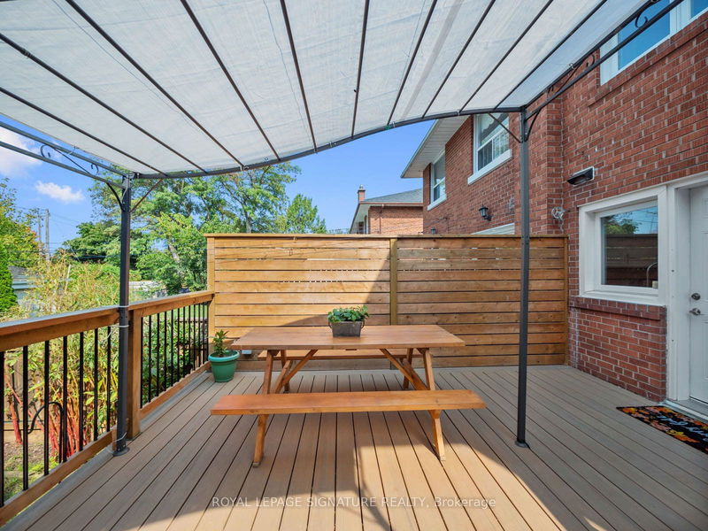 32 Daleside Cres  Toronto, M4A 2H6 | Image 35