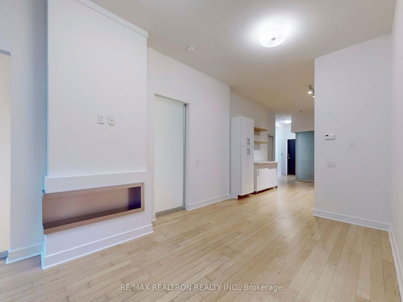  S218 - 112 George St  Toronto, M5A 2M5 | Image 13