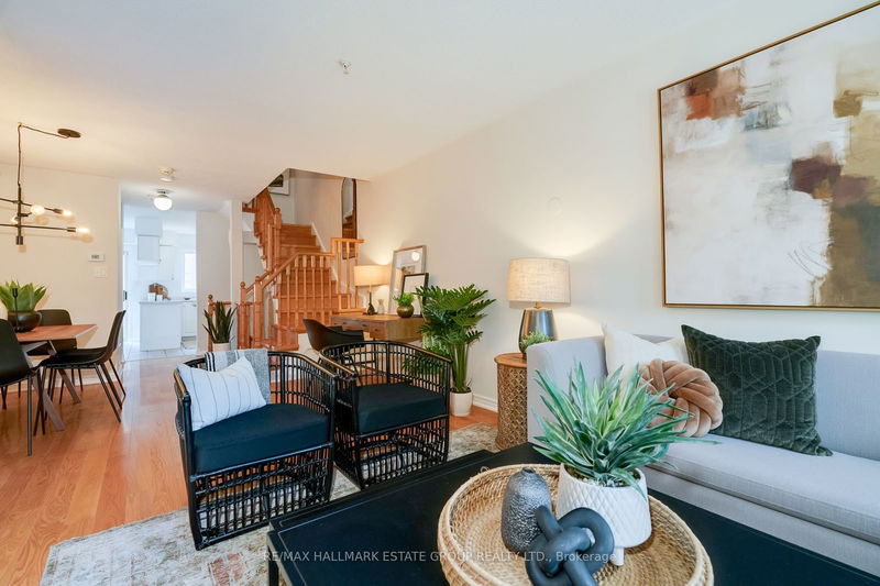 20B Leaside Park Dr  Toronto, M4H 1R2 | Image 3