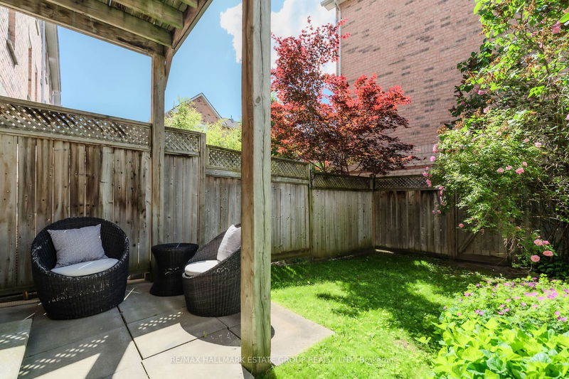 20B Leaside Park Dr  Toronto, M4H 1R2 | Image 35