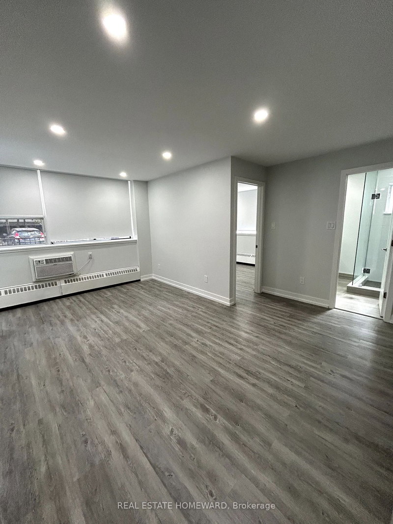 101 - 15 Walmer Rd, Toronto, M5R 2X1 | Image 3