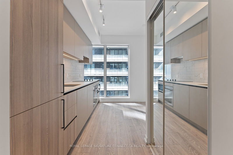  1606 - 55 Mercer St  Toronto, M5V 3W2 | Image 2