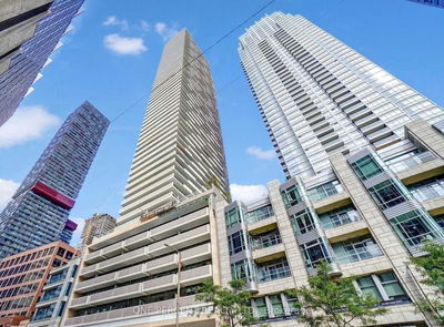  3711 - 2221 Yonge St  Toronto, M4S 0B8 | Image 1