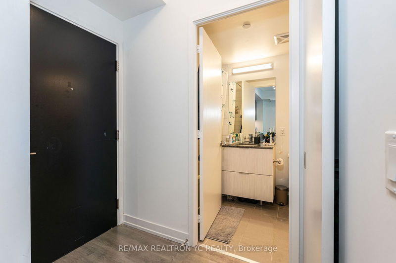  2114 - 158 Front St  Toronto, M5A 0K9 | Image 2